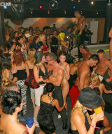 Shagging on the club stage (5)
